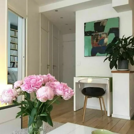With One Bedroom In Paris, With Wonderful View, Furnish *